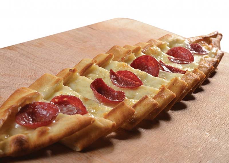 Açık Sucuklu Pide