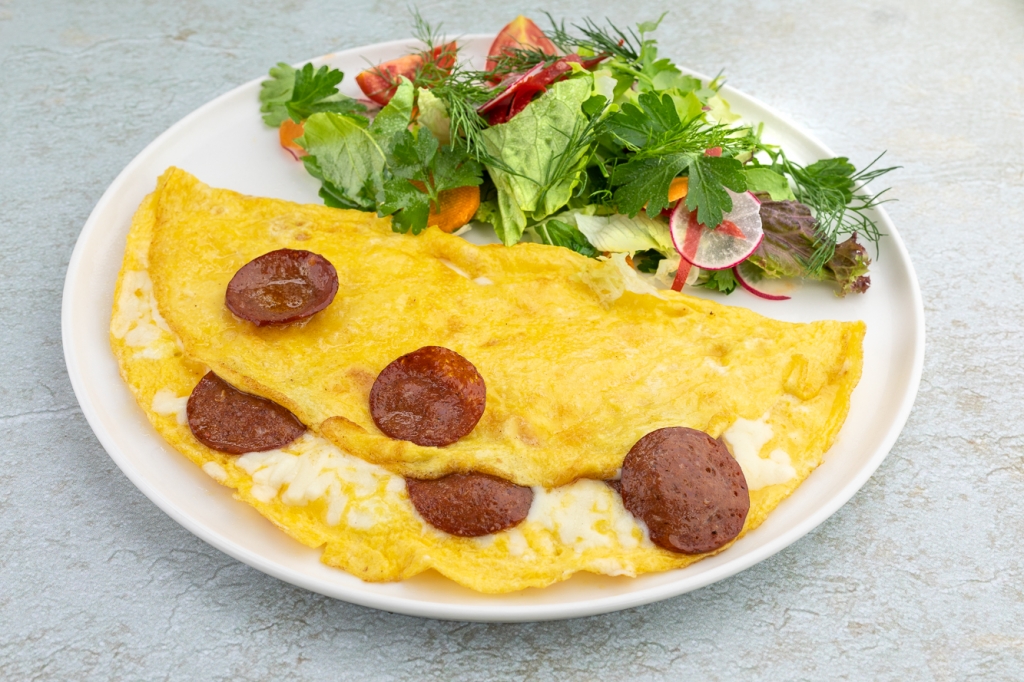 Sucuklu Omlet 